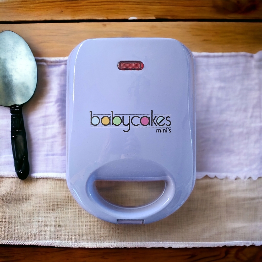 NWOT BABYCAKES MINIS